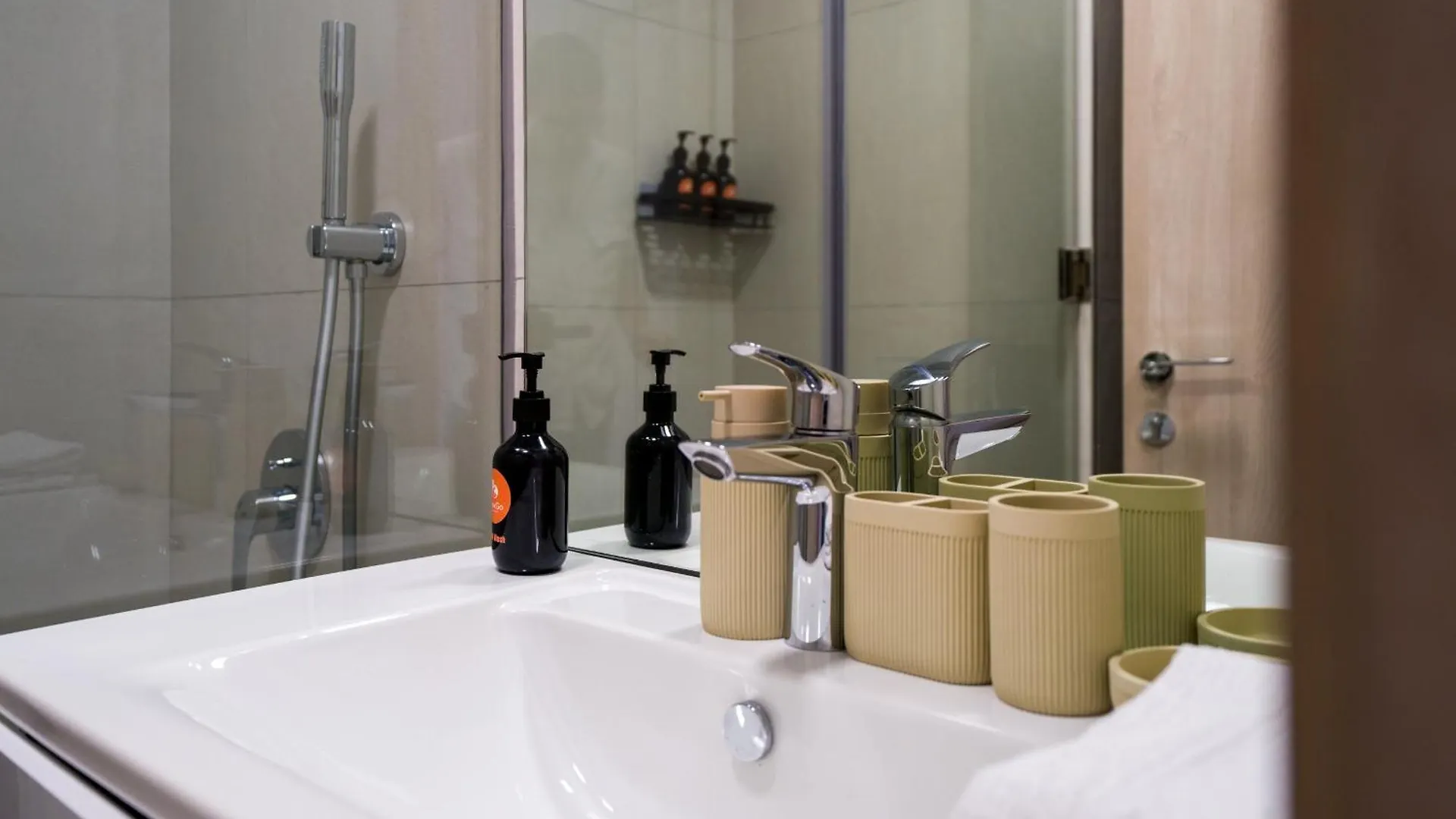 Apartament Easygo- Stylish Stu In Luma 22 Jvc Dubaj